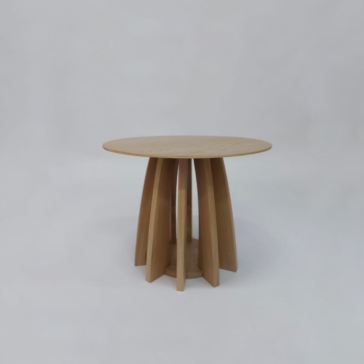 Stolik Echelones.jpeg